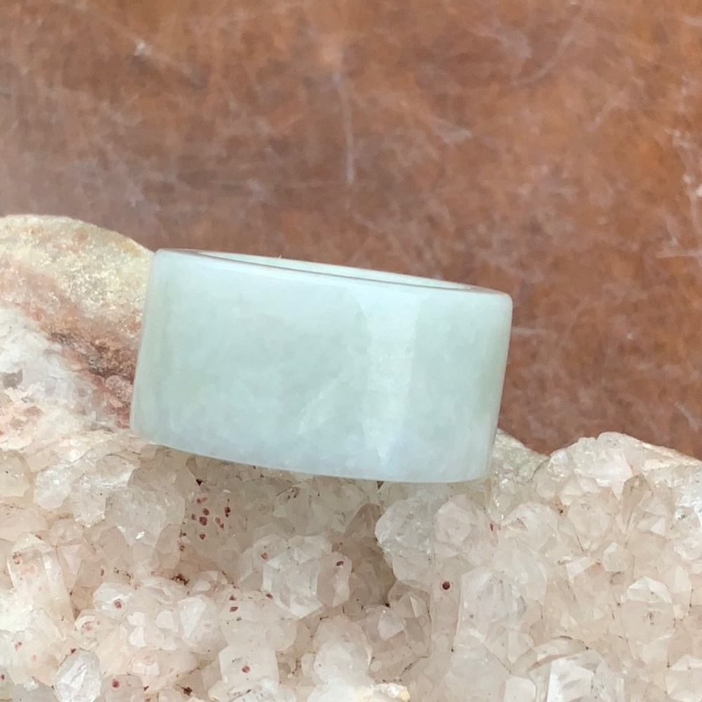 NATURAL GREEN WHITE JADEITE RING, SIZE 9